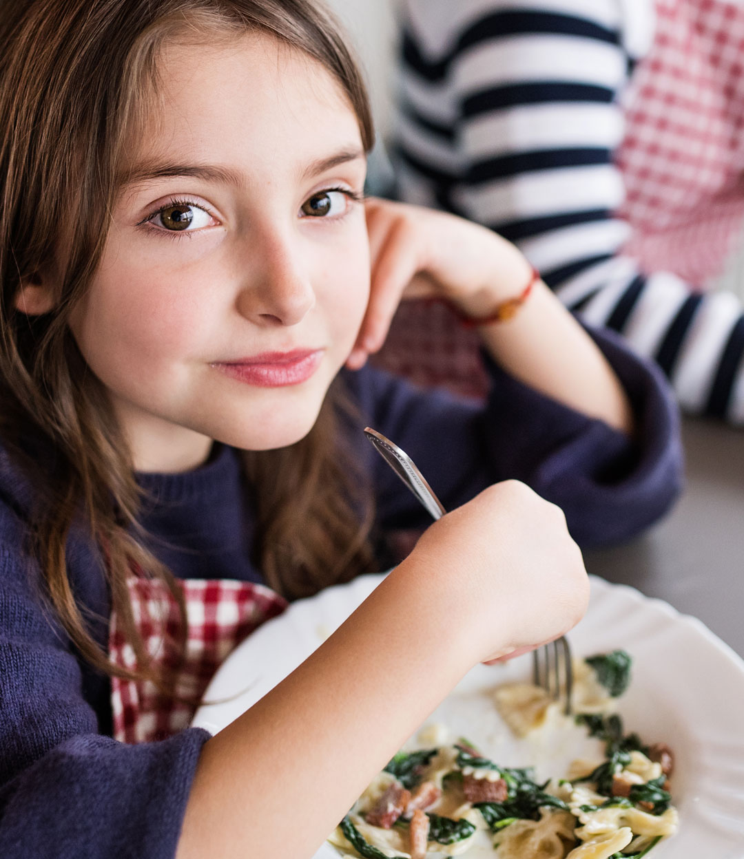 Respect des signaux de faim et de rassasiement : comment guider votre enfant
